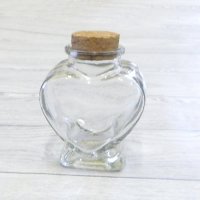 Бутылочка стеклянная с пробкой "Флакон-сердце", 7,3*6*4см