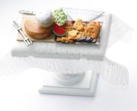 Летний столик с едой, 4,5*6,2*4 см