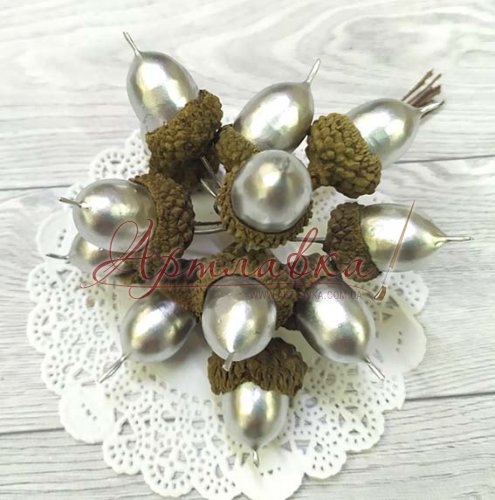 Желуди серебристые для декора